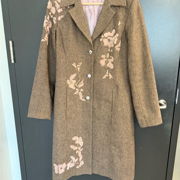 OXMO (Denmark) L wool blend EUC Brown Trench Coat with Pink Floral Design - Picture 2 of 14